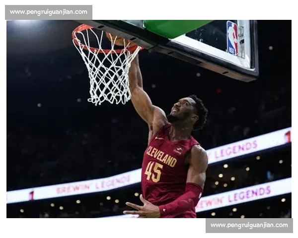 菜鸟赛季轰 50+!NBA 历史上的天才少年们 菜鸟赛季轰 50+!NBA 历史上的天才少年们